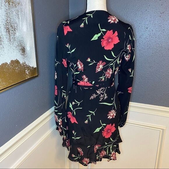 Privacy Please Perry Dress - Picture 8 of 12